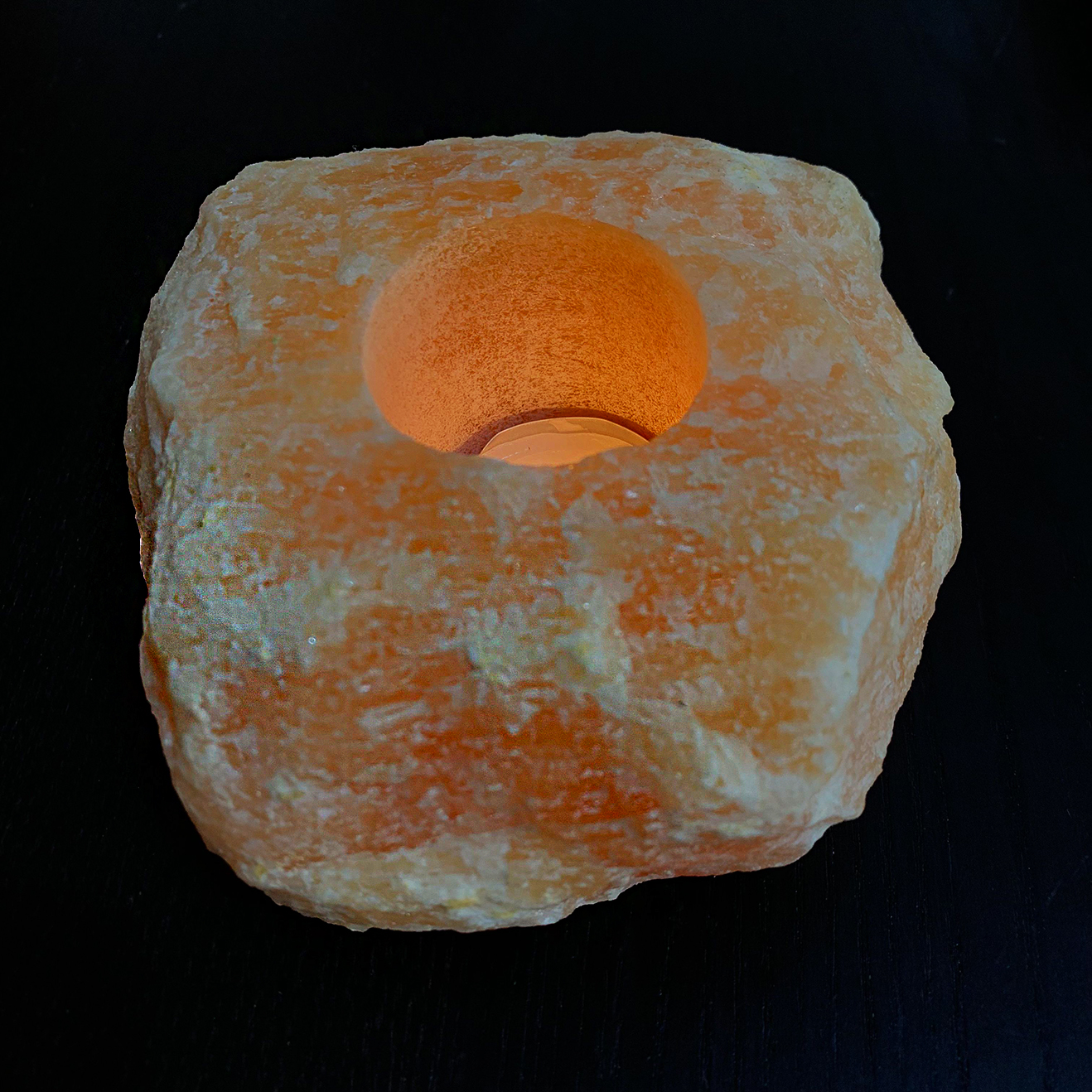 Βάση ρεσώ Ασβεστίτης – Ο λίθος του Φωτός και της Κάθαρσης