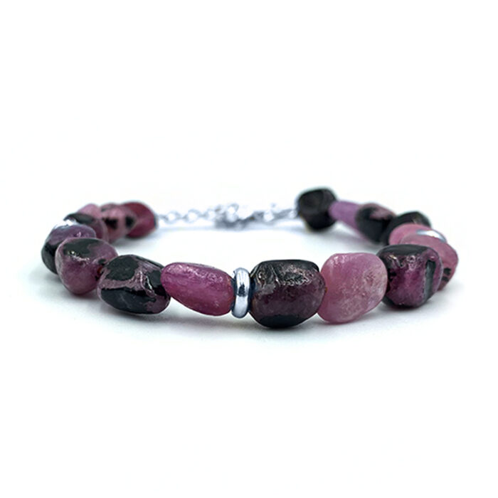 Χειροποίητο βραχιόλι με Ρουμπίνι – Ο πολύτιμος λίθος του πάθους και της αγάπης