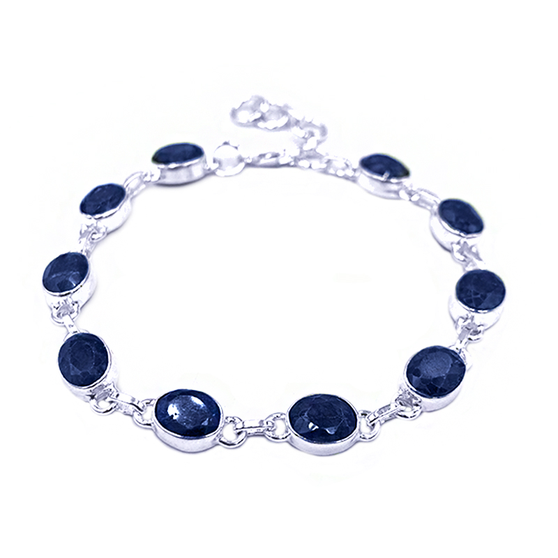 Χειροποίητο ασημένιο βραχιόλι με Μπλε Ζαφείρι (οβάλ– ταγέ) – Ο Βασιλικός πολύτιμος λίθος - Image 2