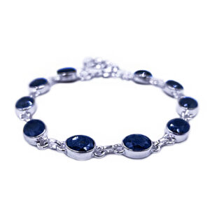 Χειροποίητο ασημένιο βραχιόλι με Μπλε Ζαφείρι (οβάλ– ταγέ) – Ο Βασιλικός πολύτιμος λίθος