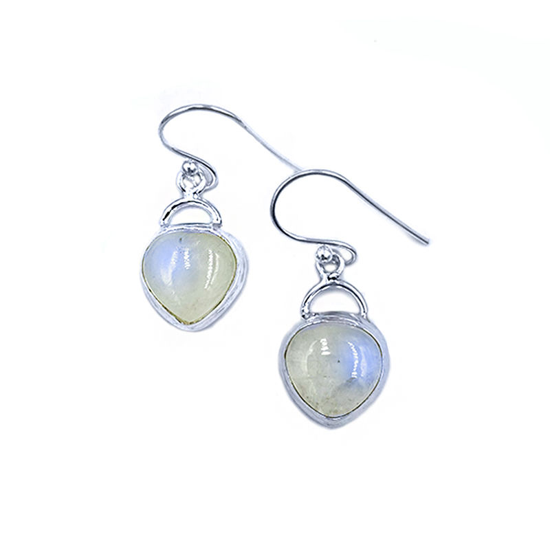 Χειροποίητα ασημένια σκουλαρίκια με Φεγγαρόπετρα (Moonstone) δάκρυ – Ο λίθος της διαίσθησης