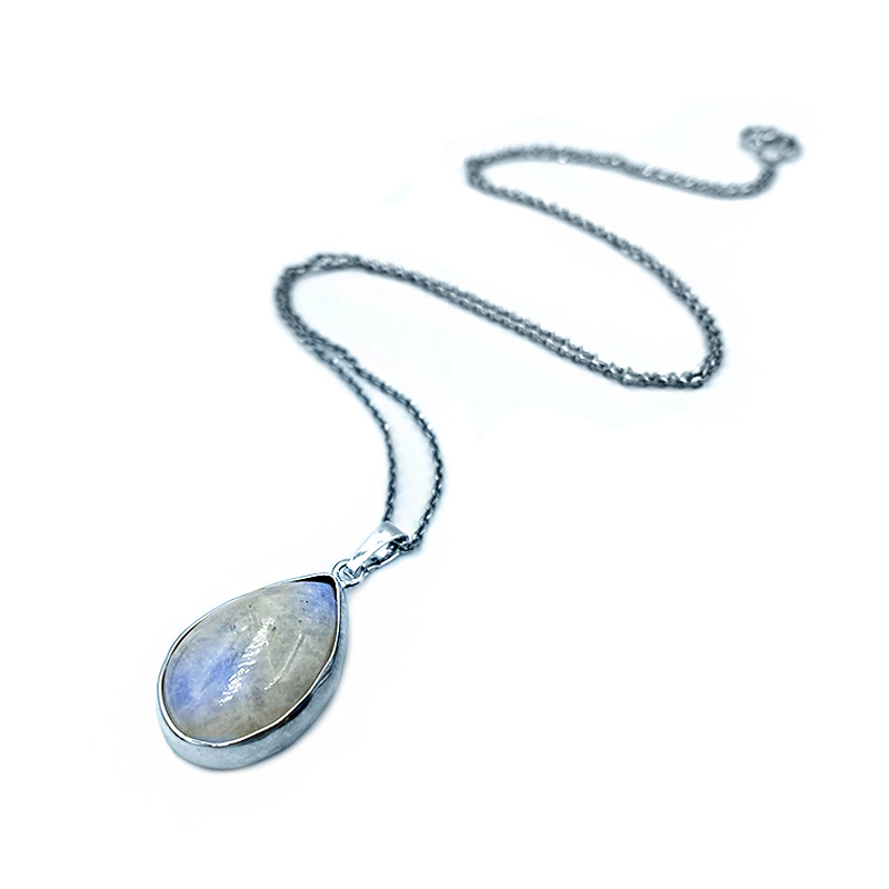 Ασημένιο χειροποίητο μενταγιόν με Φεγγαρόπετρα (Moonstone) – Ο λίθος της διαίσθησης - Image 2