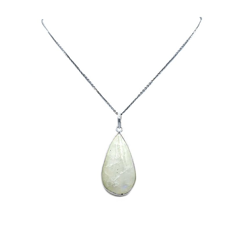 Ασημένιο χειροποίητο μενταγιόν με Φεγγαρόπετρα (Moonstone) – Ο λίθος της διαίσθησης