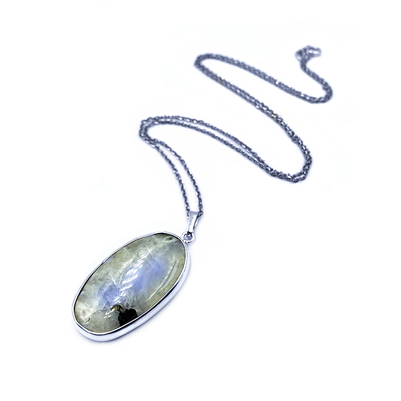 Ασημένιο χειροποίητο μενταγιόν της διαίσθησης και της προστασίας με Φεγγαρόπετρα (Moonstone) και με Μαύρη Τουρμαλίνη - Image 2