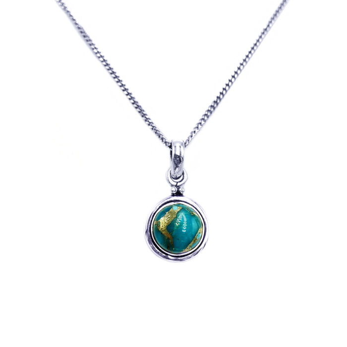 Χειροποίητο μενταγιόν με Περσικό Τιρκουάζ (Turquoise) από ασήμι 925° – Ο λίθος που δελεάζει και προστατεύει