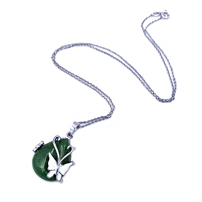 Μενταγιόν Πράσινη Αβεντουρίνη με πεταλούδα – Ο λίθος της τύχης - Image 2