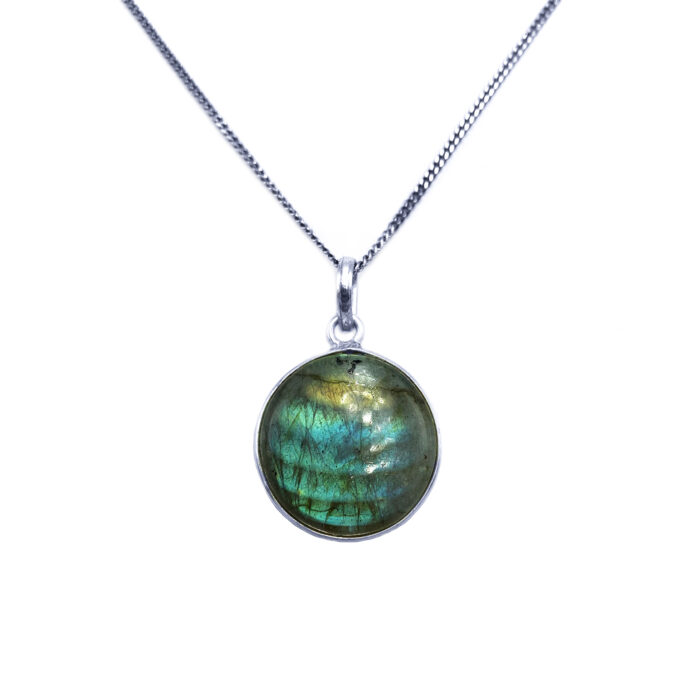 Χειροποίητο μενταγιόν Λαμπραδορίτης (στρογγυλό 2,0cm) σε ασήμι 925° – Ο λίθος της πνευματικότητας