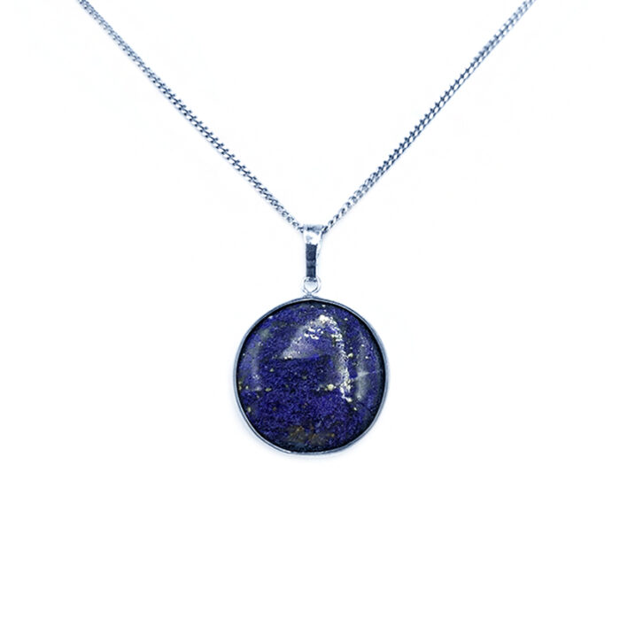 Χειροποίητο ασημένιο μενταγιόν με Λάπις λάζουλι (Lapis Lazuli) στρογγυλο – Ο λίθος της αυτοπεποίθησης