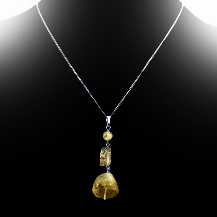 Χειροποίητο μενταγιόν Κιτρίνης (Citrine)  τριπλό – Ο λίθος του πλούτου και της ευημερίας