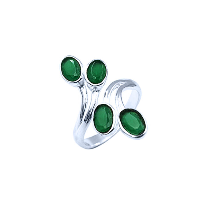 Χειροποίητο ασημένιο δαχτυλίδι με Σμαράγδια – Ο πολύτιμος λίθος της πίστης και της ακεραιότητας