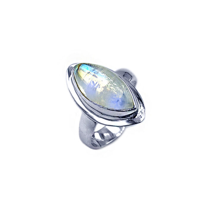 Χειροποίητο Ασημένιο Δαχτυλίδι με Φεγγαρόπετρα (Moonstone) (ναβέτα - καπουσόν) – Ο λίθος της διαίσθησης