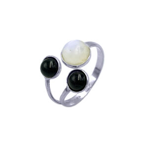 Χειροποίητο ασημένιο δαχτυλίδι Φεγγαρόπετρα (Moonstone) και Μαύρος Όνυχας