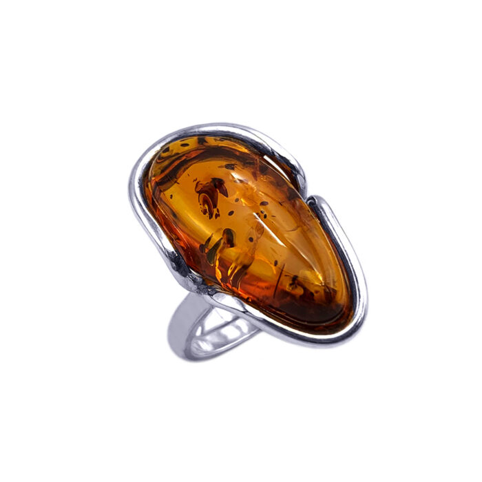 Χειροποίητο ασημένιο δαχτυλίδι με οβάλ Κεχριμπάρι (2.5 Χ 1.3cm) – Ο αυτοκρατορικός λίθος