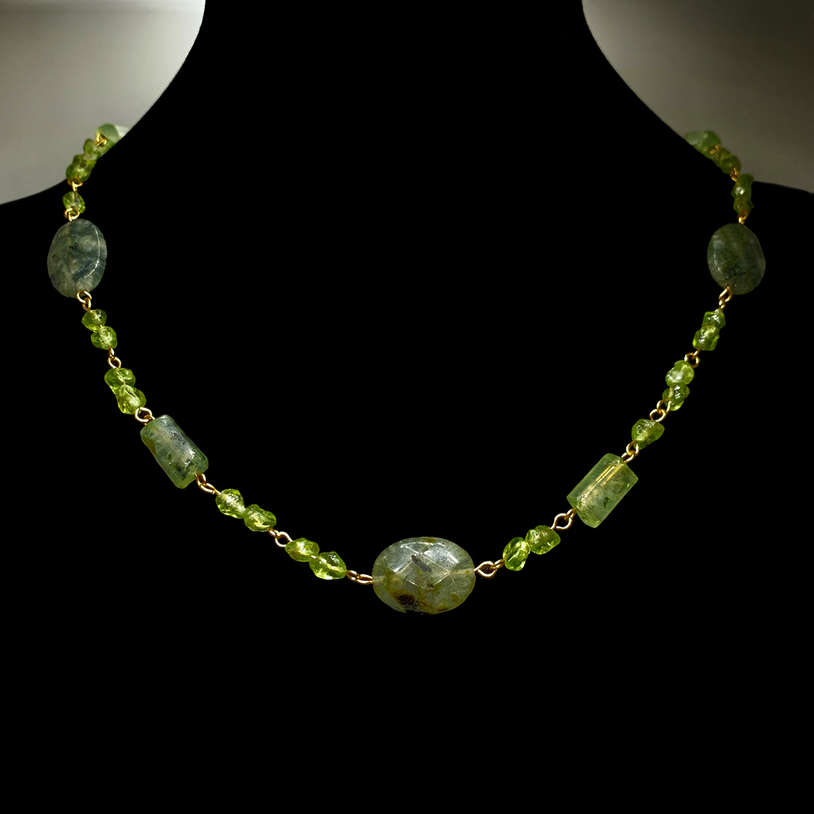 Χειροποίητο κολιέ Πρενίτης και Περίδοτο (Peridot)